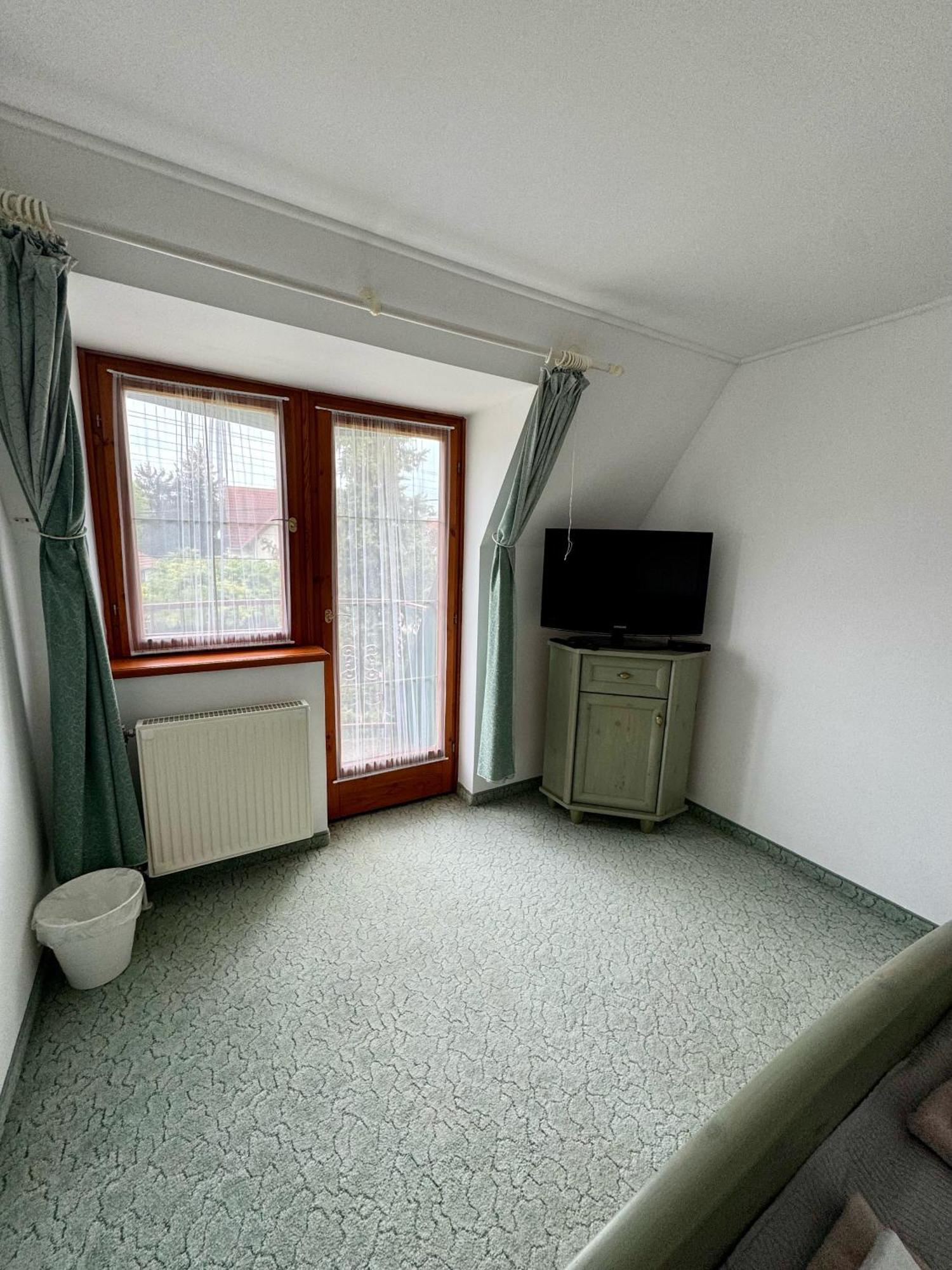 Aparthotel Eden Panzio Bük Exteriér fotografie