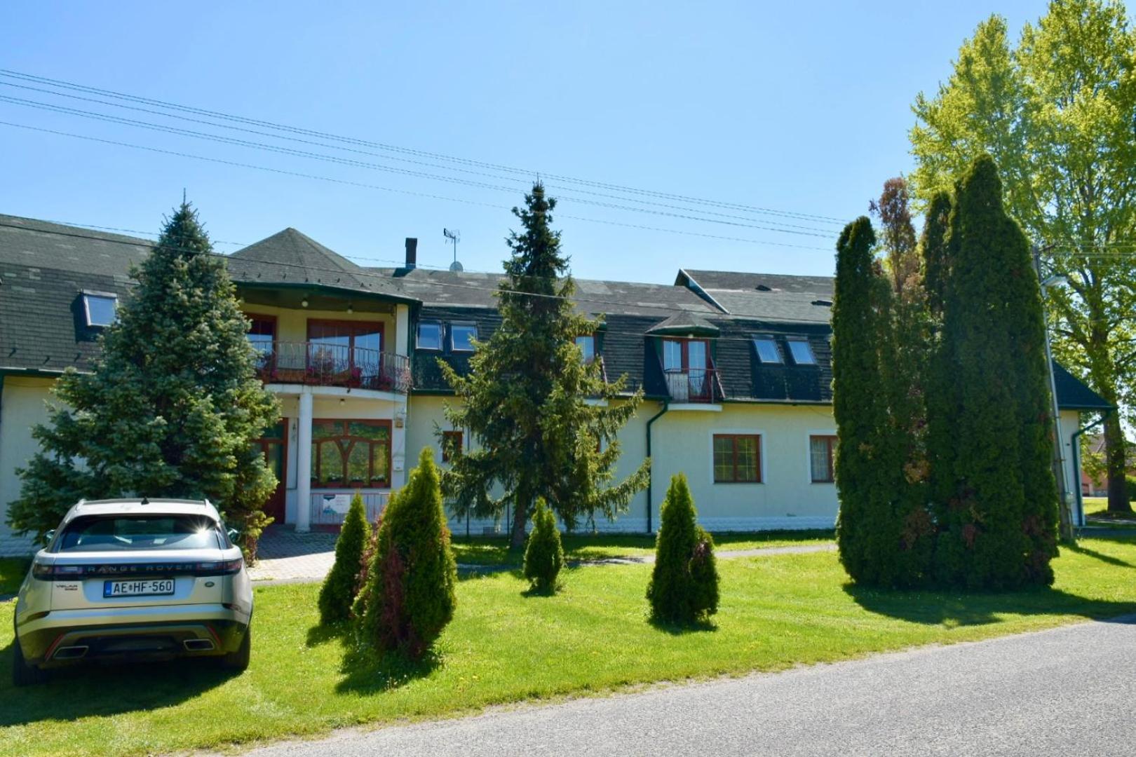 Aparthotel Eden Panzio Bük Exteriér fotografie