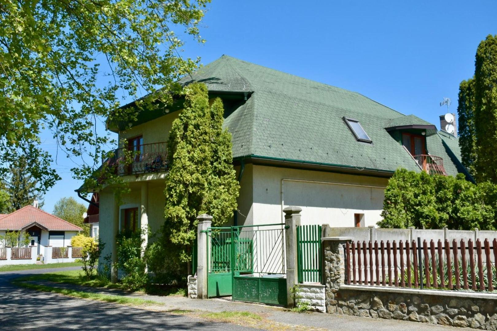 Aparthotel Eden Panzio Bük Exteriér fotografie