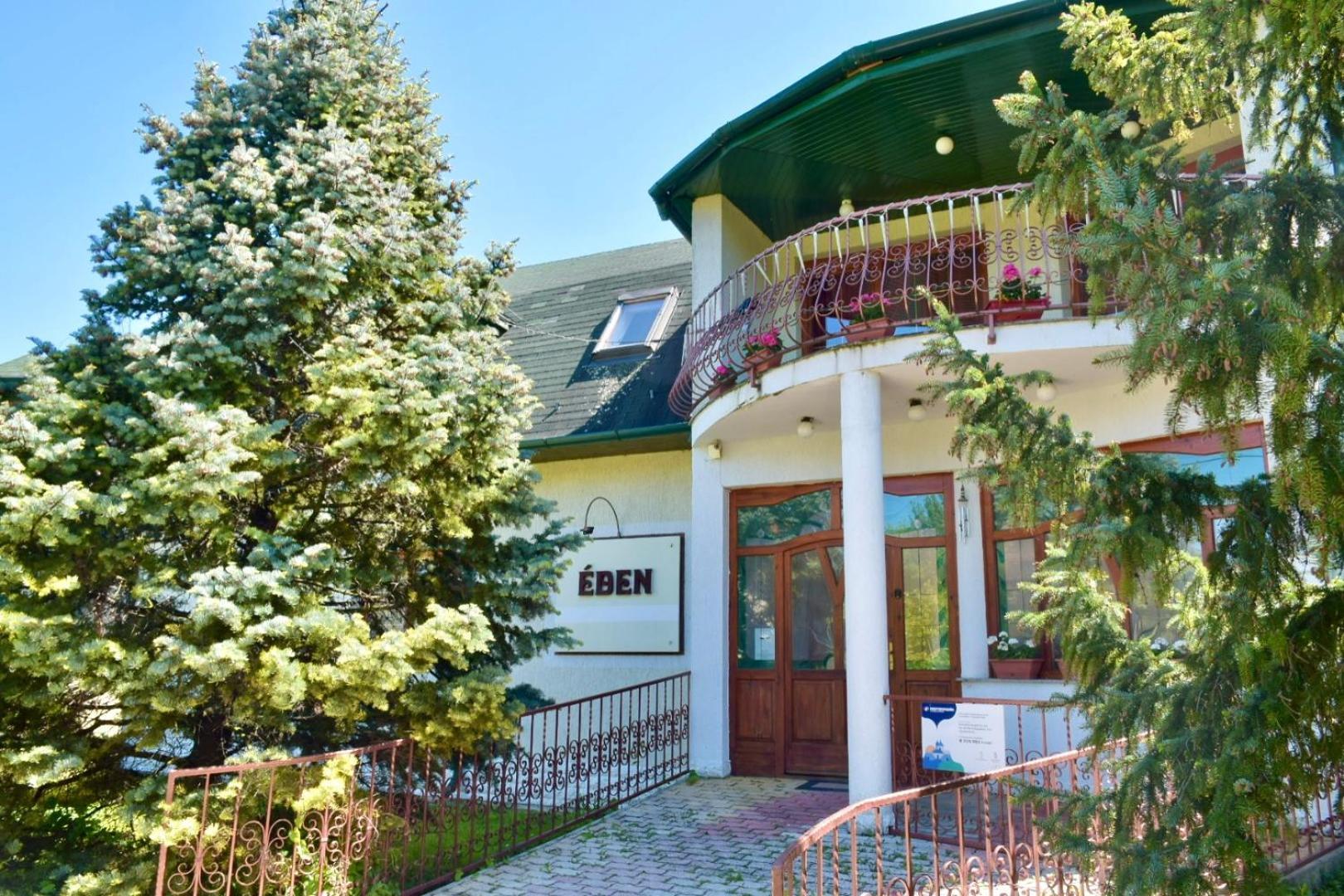 Aparthotel Eden Panzio Bük Exteriér fotografie